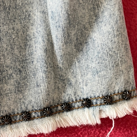 POL Distressed Wide Leg Jeans in Blue And White - Picture 12 of 12